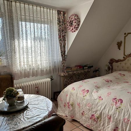 Отель Haus Wessel Кёльн Экстерьер фото
